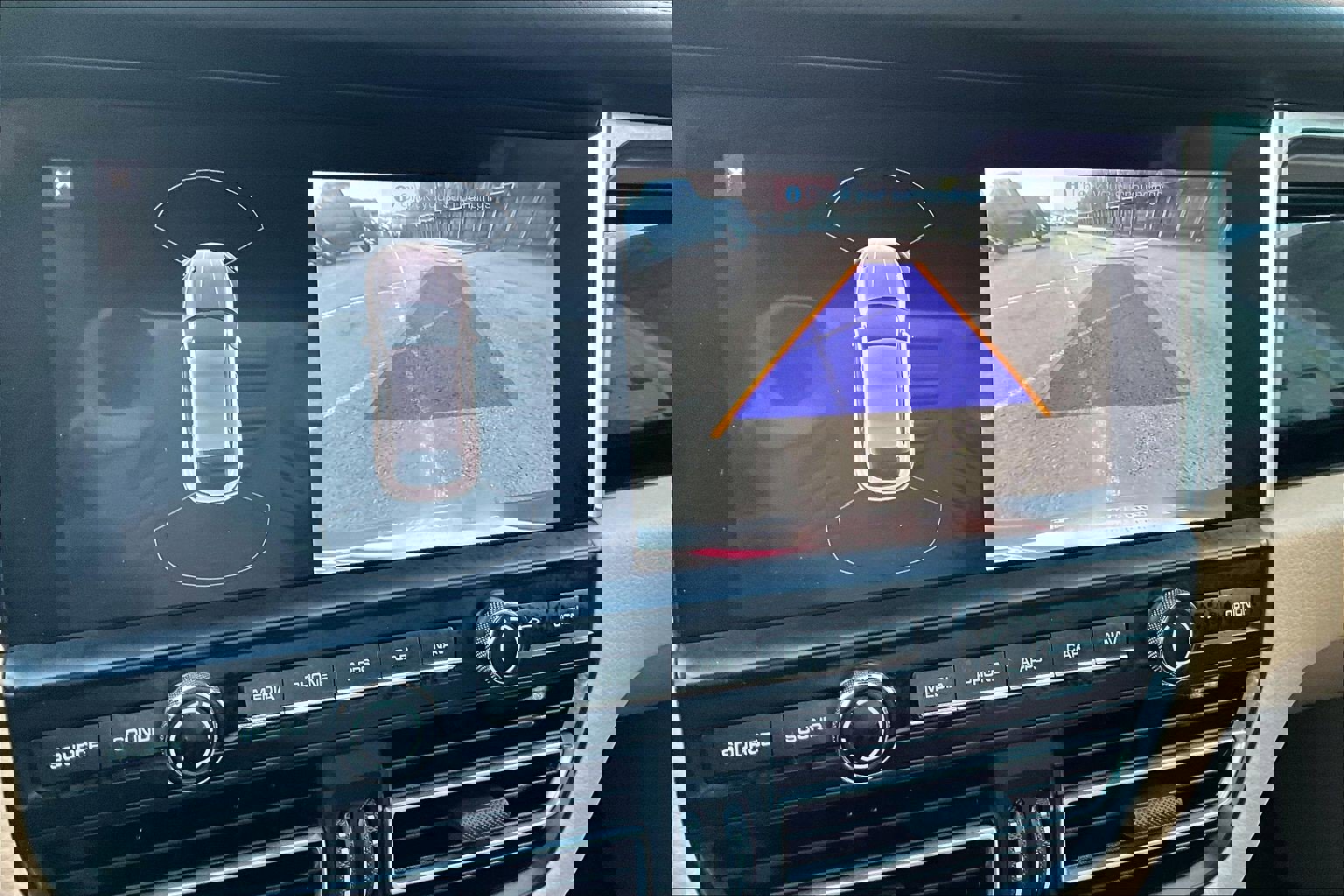 Used 2021 Porsche Macan image 19