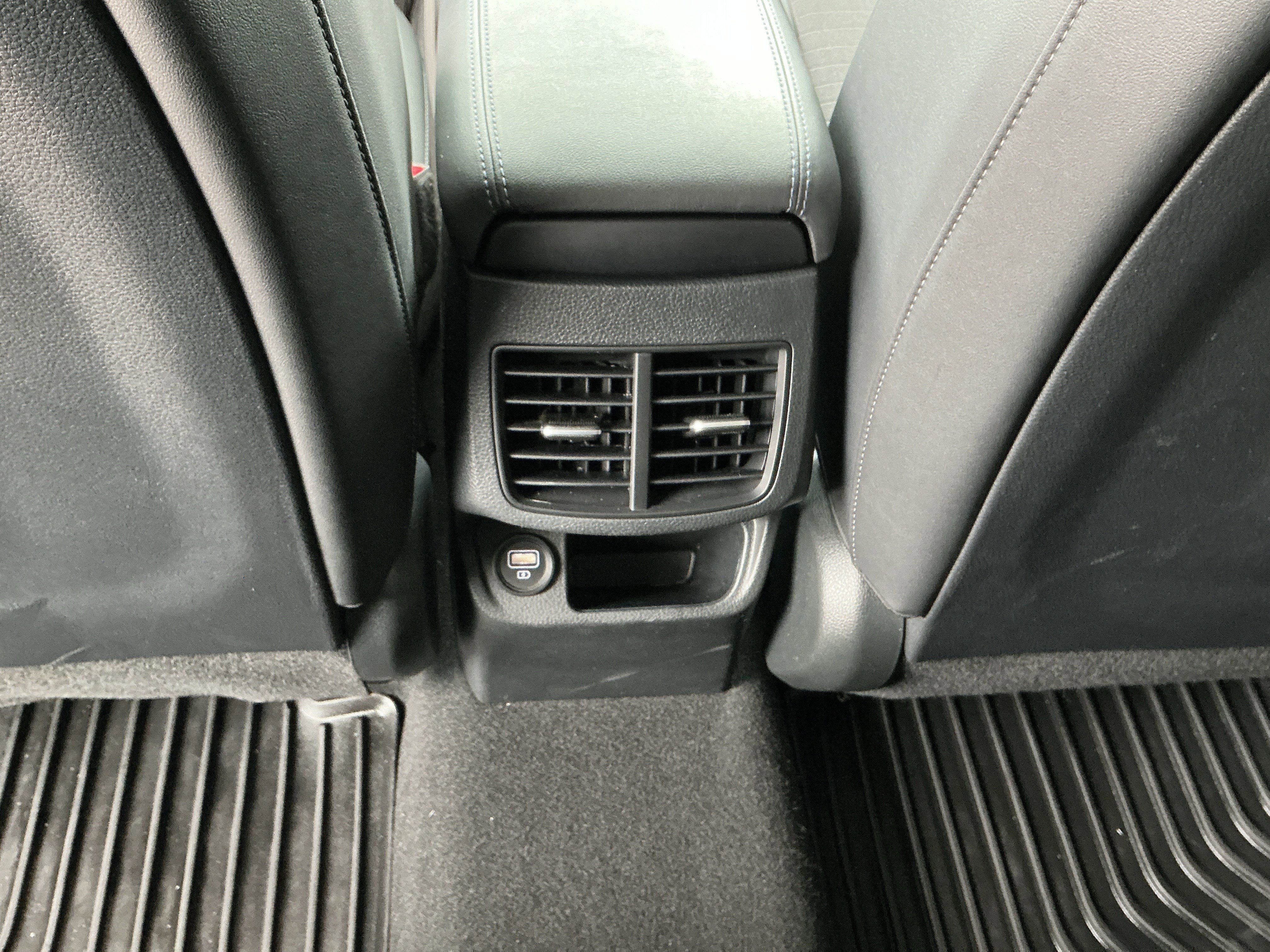 Used 2023 Kia Seltos S w/ Navigation Package image 28