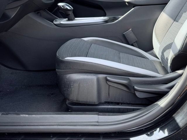 Used 2025 Buick Envista Preferred w/ Advanced Safety Package FWD image 16