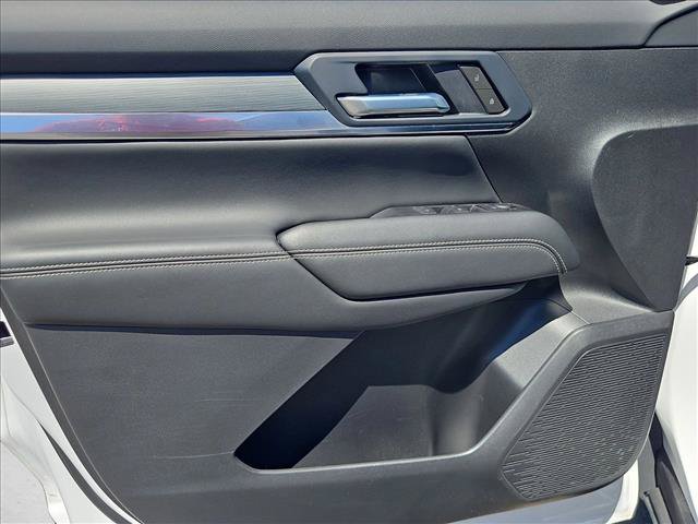 Certified 2026 GMC Terrain Elevation w/ LPO, Floor Liner Package AWD/4WD image 11