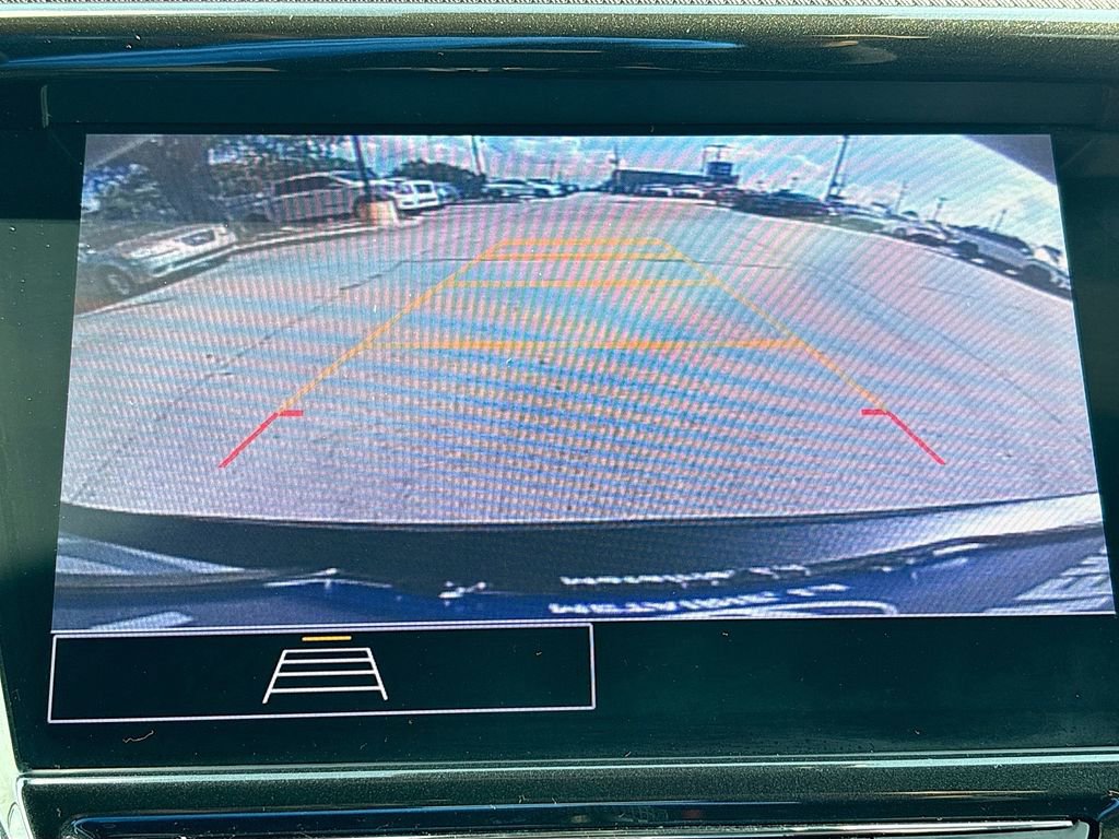 Used 2022 Chevrolet TrailBlazer RS w/ Sun and Liftgate Package image 13