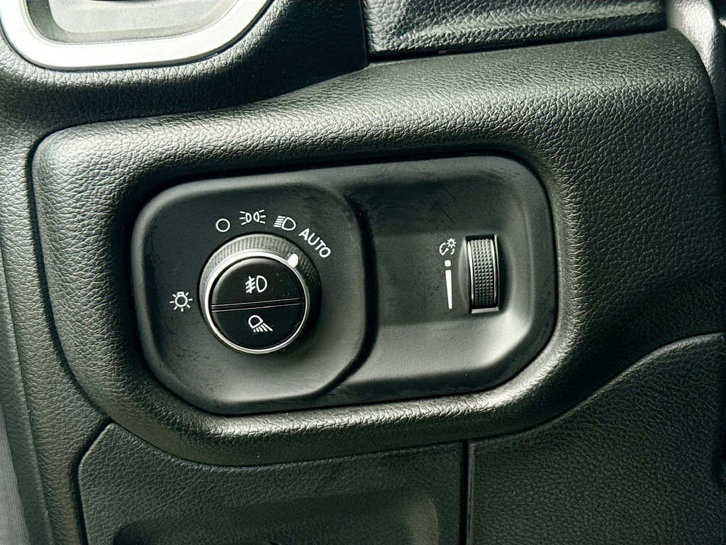 Used 2023 RAM 1500 Big Horn RWD image 10