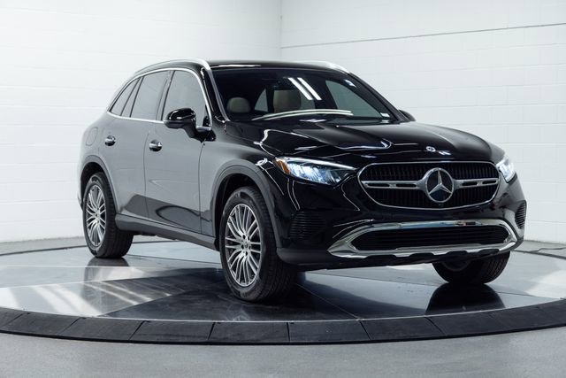Used 2024 Mercedes-Benz GLC 300 4MATIC image 4