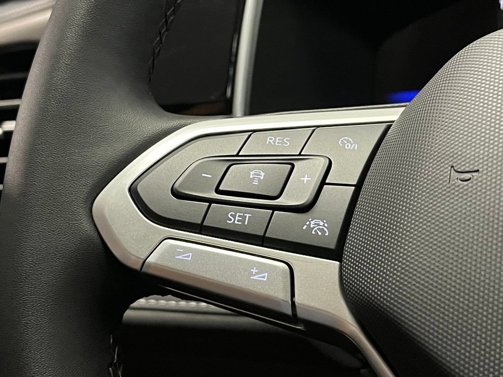 New 2026 Volkswagen Taos SE AWD/4WD image 26