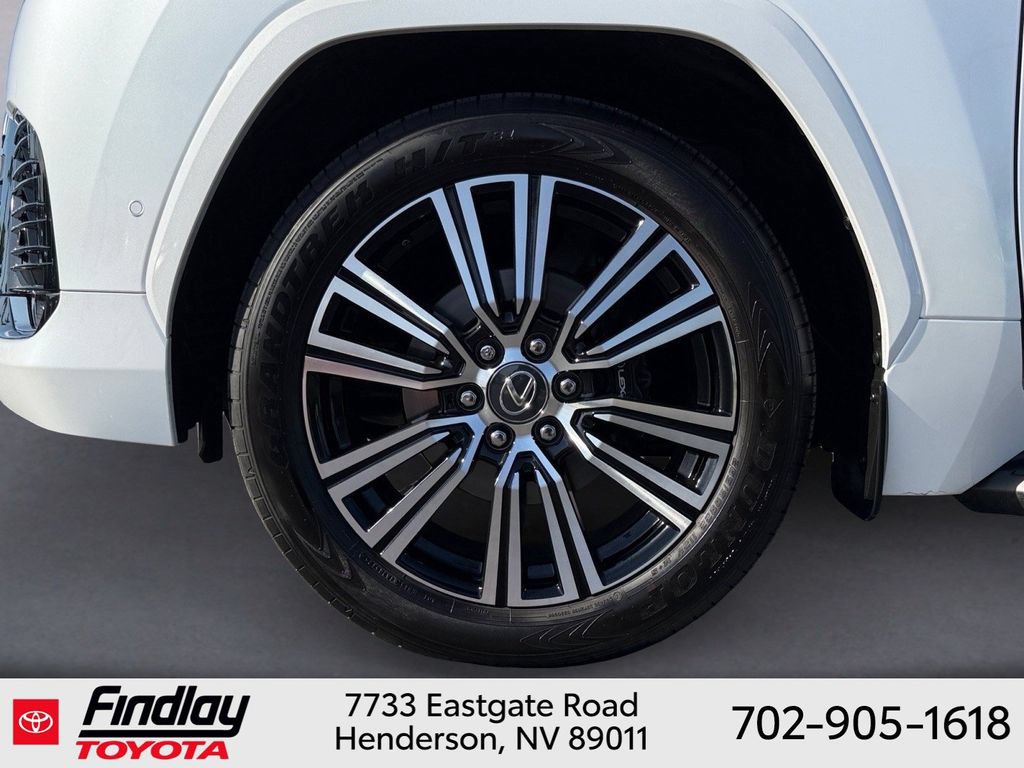 Used 2026 Lexus LX 700h Luxury w/ Appearance Package AWD/4WD image 12