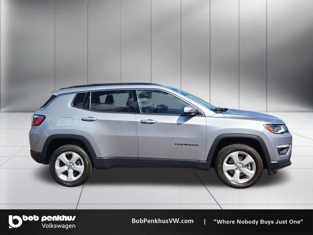 Used 2018 Jeep Compass Latitude w/ Popular Equipment Group image 24