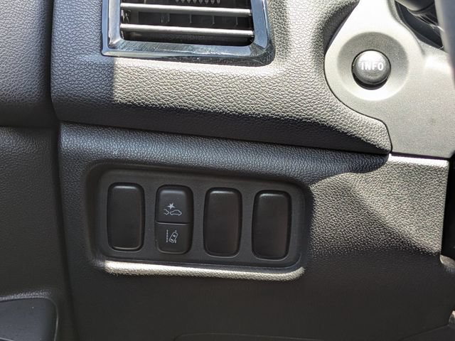 Used 2025 Mitsubishi Outlander Sport LE AWD/4WD image 25