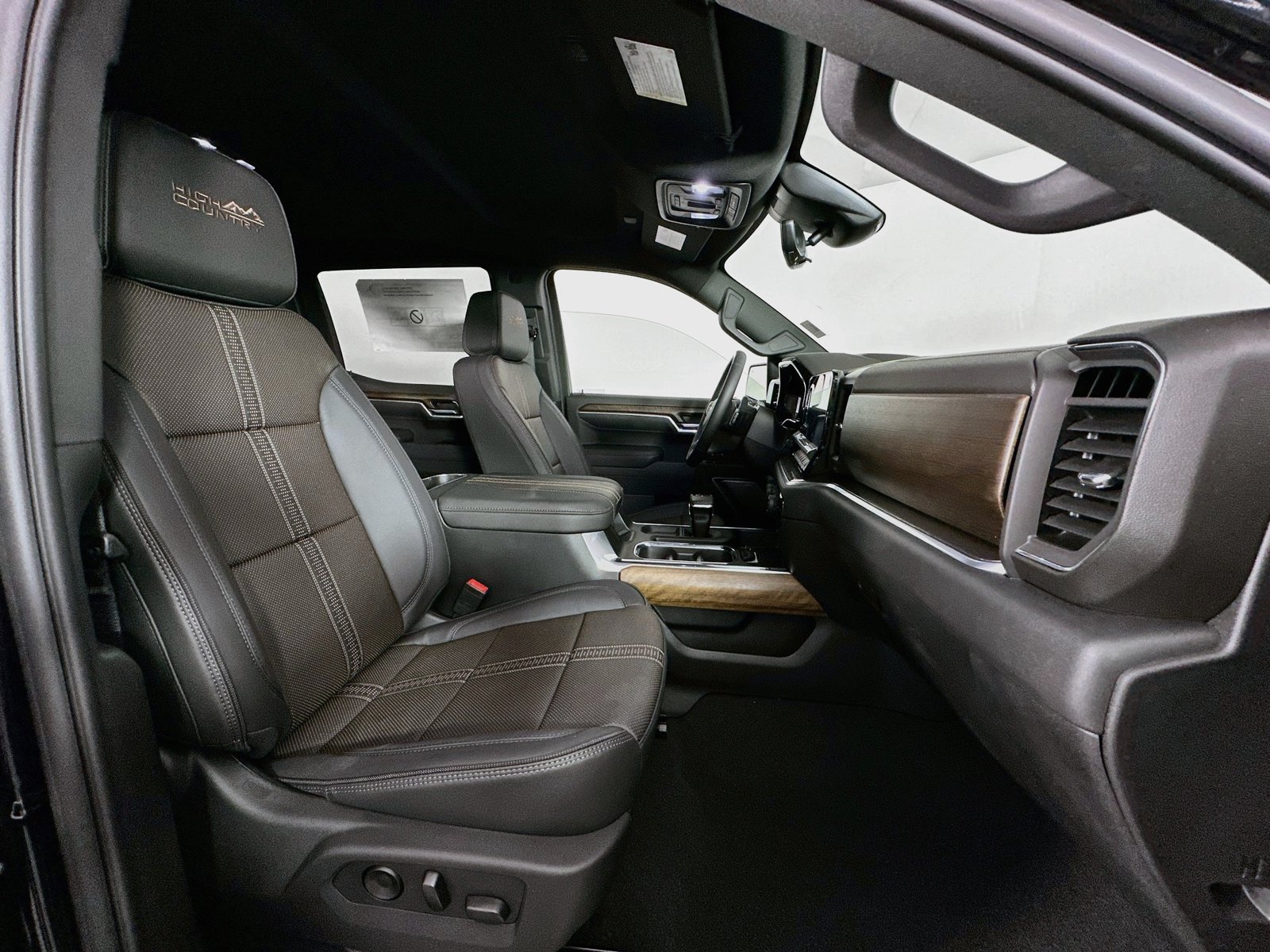 New 2026 Chevrolet Silverado 1500 High Country w/ Midnight Edition AWD/4WD image 29