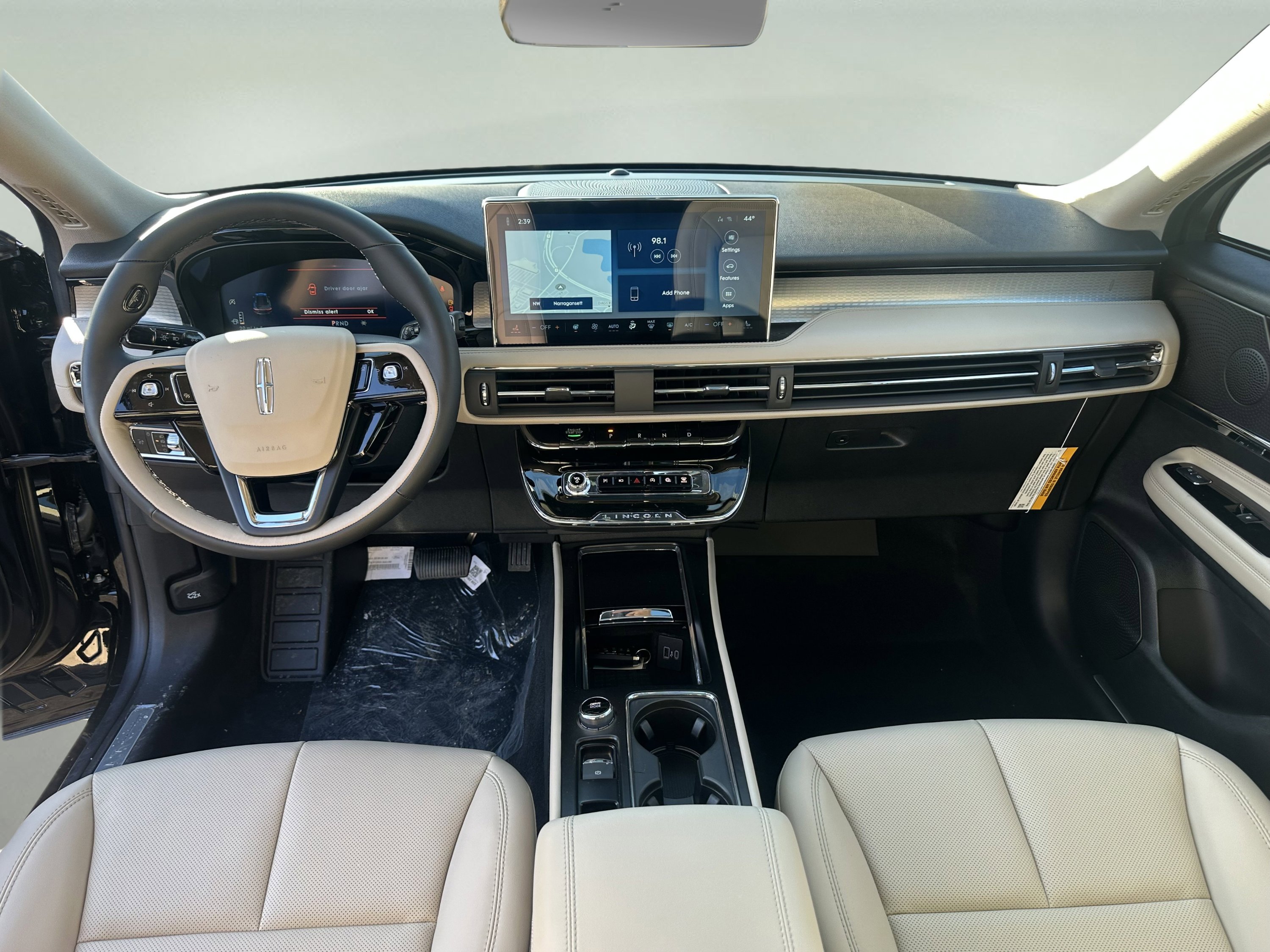 New 2026 Lincoln Corsair Premiere image 11