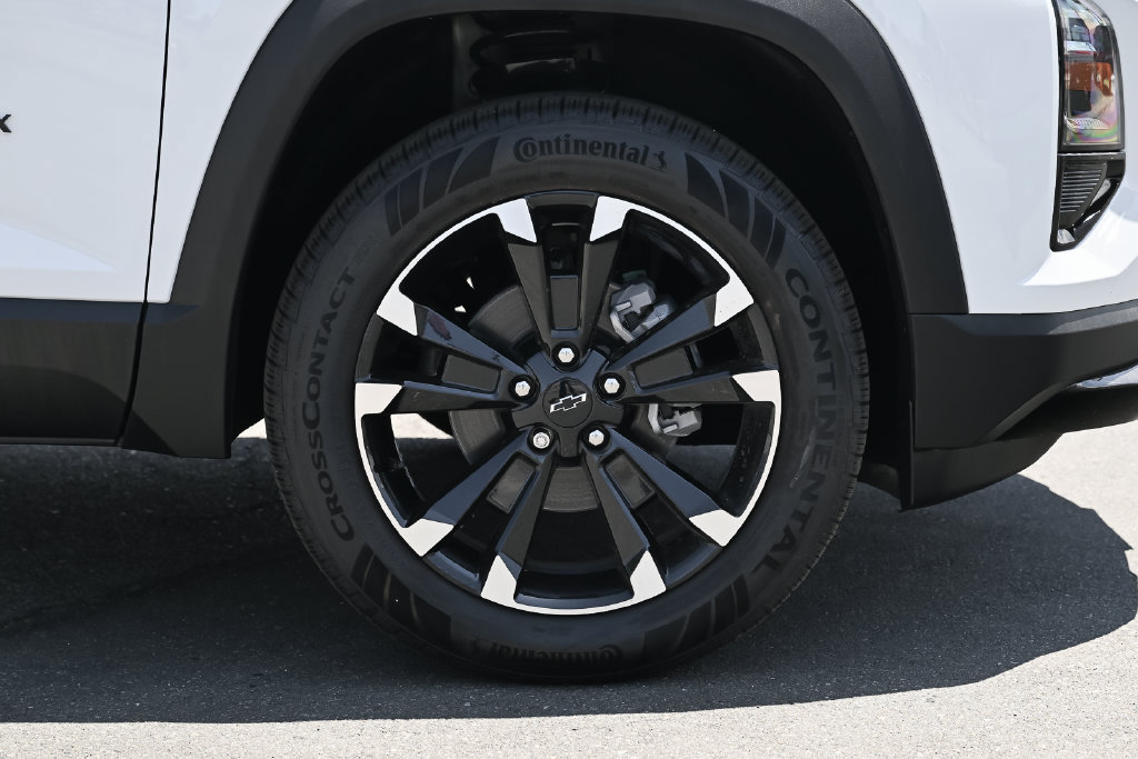 New 2026 Chevrolet Equinox RS FWD image 12