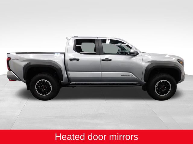 Used 2024 Toyota Tacoma TRD Off-Road image 11