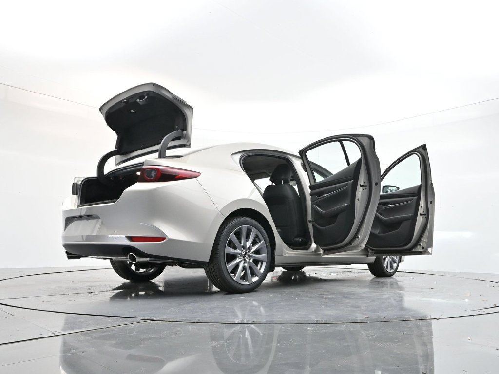 Used 2026 MAZDA MAZDA3 2.5 S Sedan w/ Preferred Pkg FWD image 31