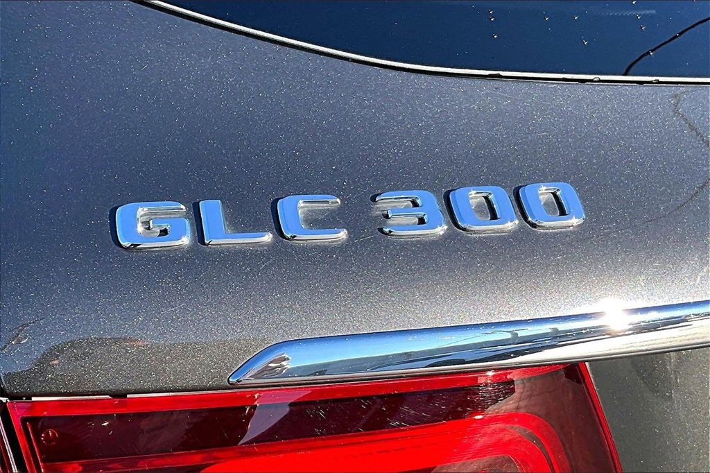 Used 2021 Mercedes-Benz GLC 300 4MATIC image 8