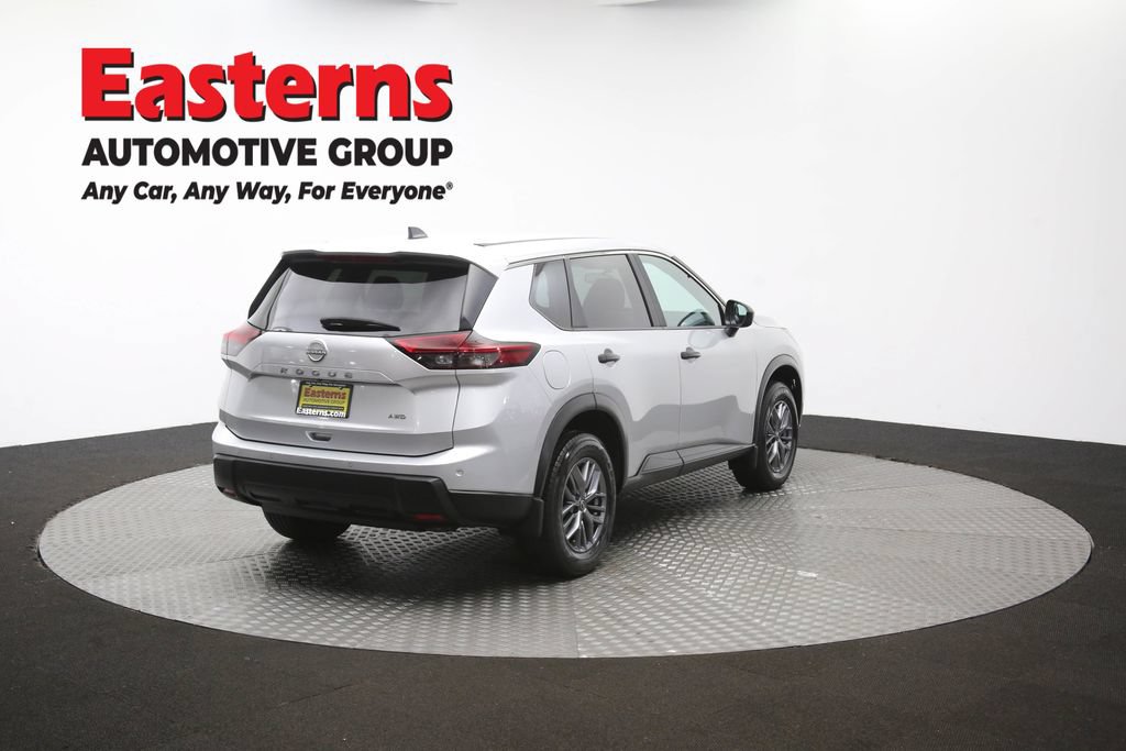 Used 2024 Nissan Rogue S AWD/4WD image 41