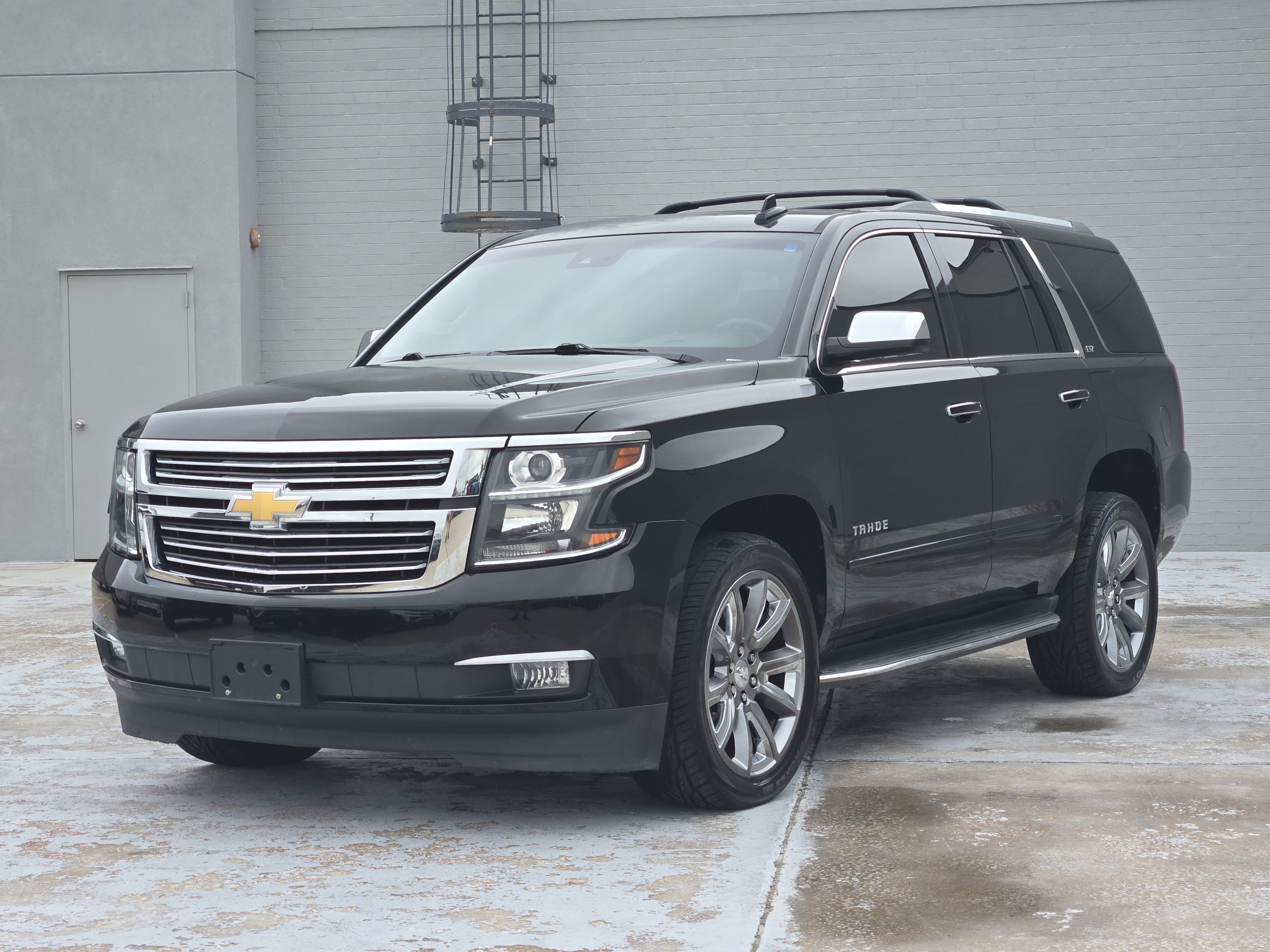 Used 2015 Chevrolet Tahoe LTZ AWD/4WD image 3