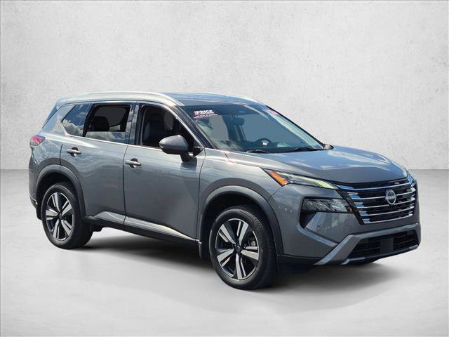 Used 2024 Nissan Rogue SL FWD image 3