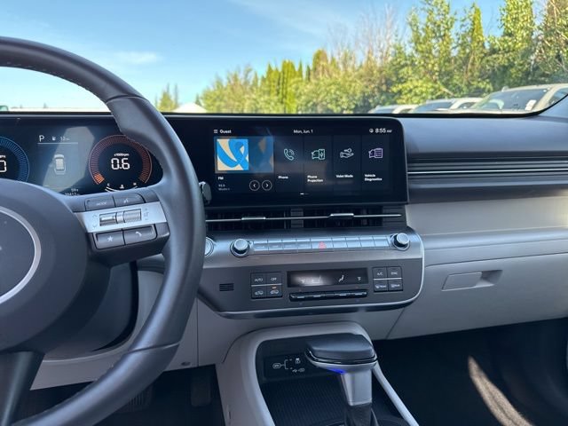Used 2025 Hyundai Kona SEL AWD/4WD image 20