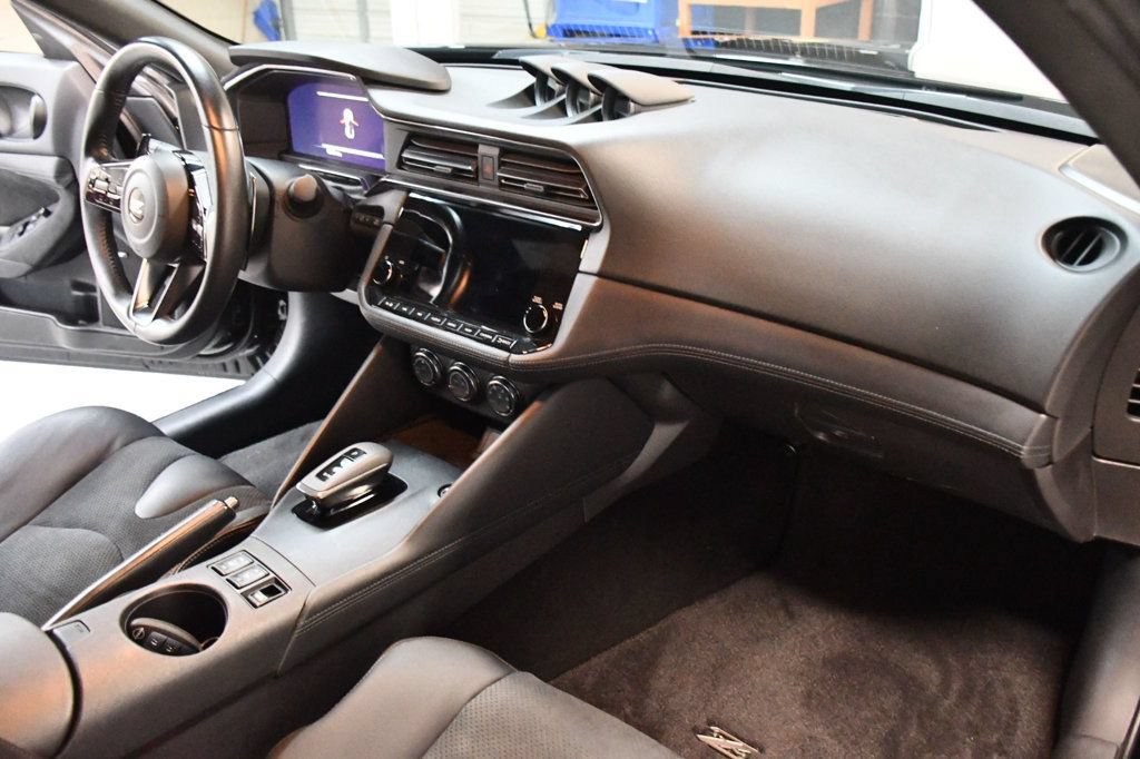 Used 2024 Nissan Z Performance w/ Floor Mat Package RWD image 25