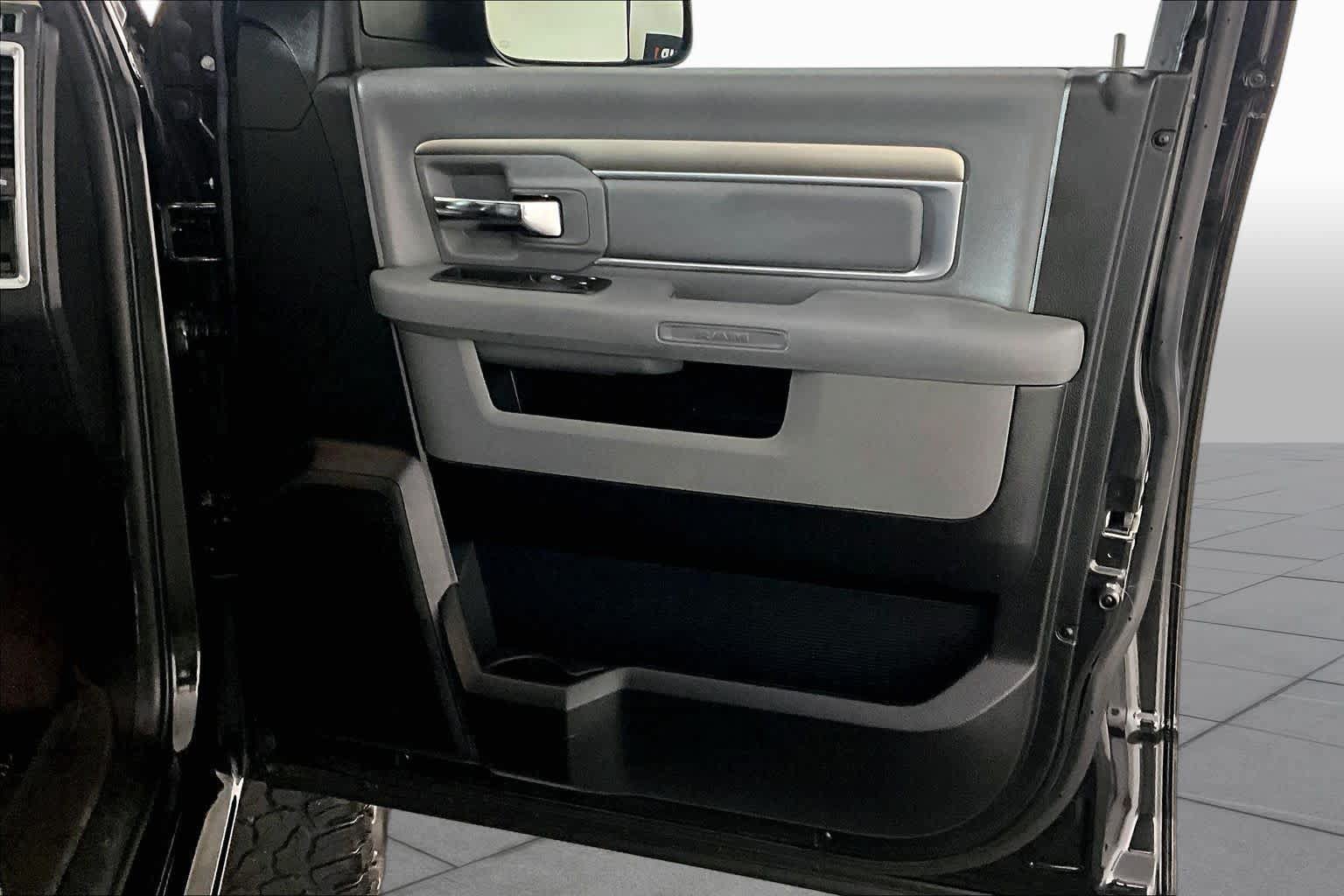 Used 2017 RAM 1500 Lone Star AWD/4WD image 22