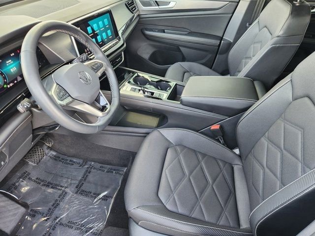 Used 2024 Volkswagen Atlas Cross Sport SE image 4