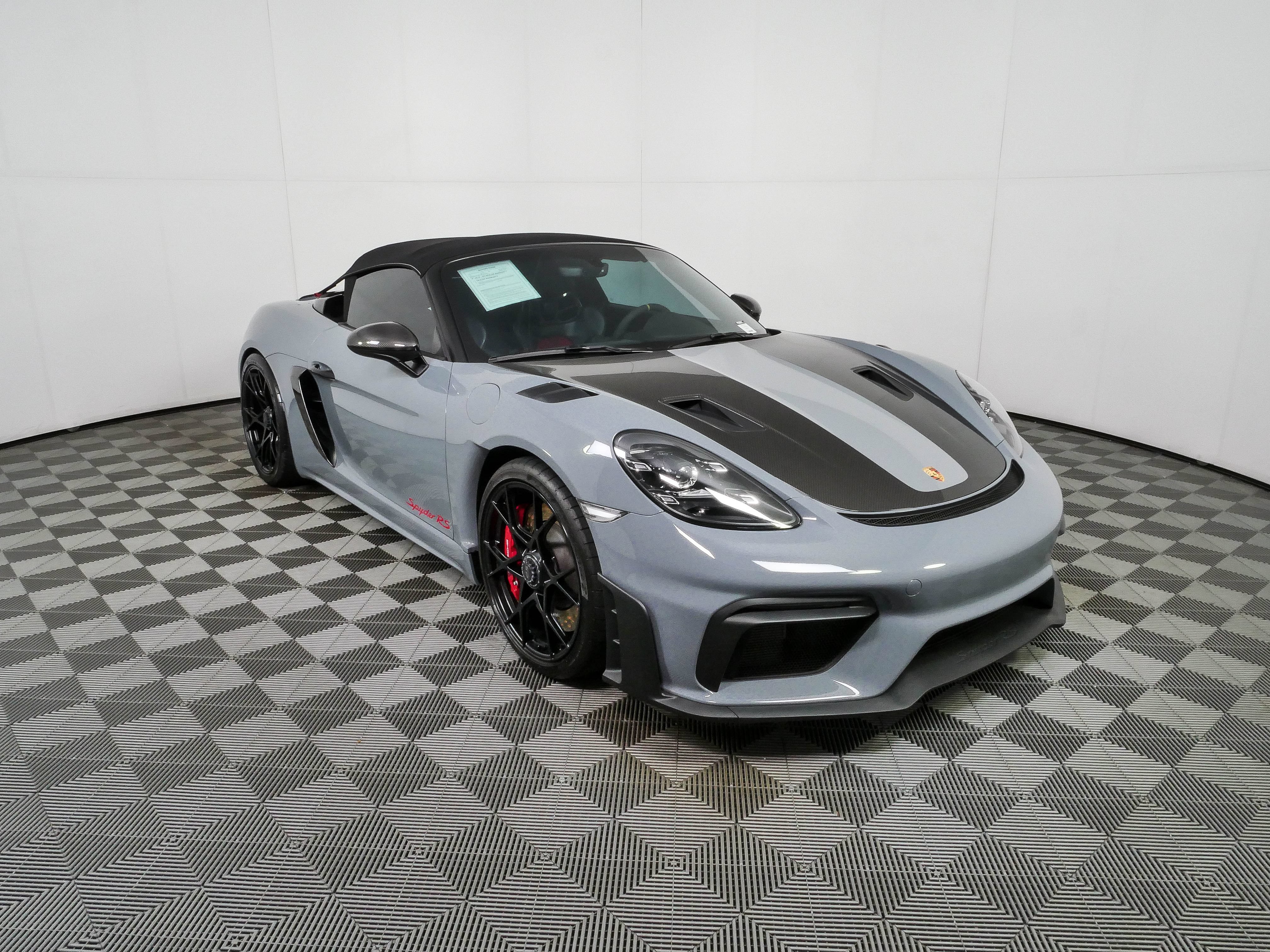 Certified 2024 Porsche 718 Boxster Spyder RS w/ Weissach Package RWD image 26