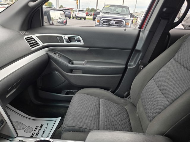 Used 2014 Ford Explorer XLT FWD image 14