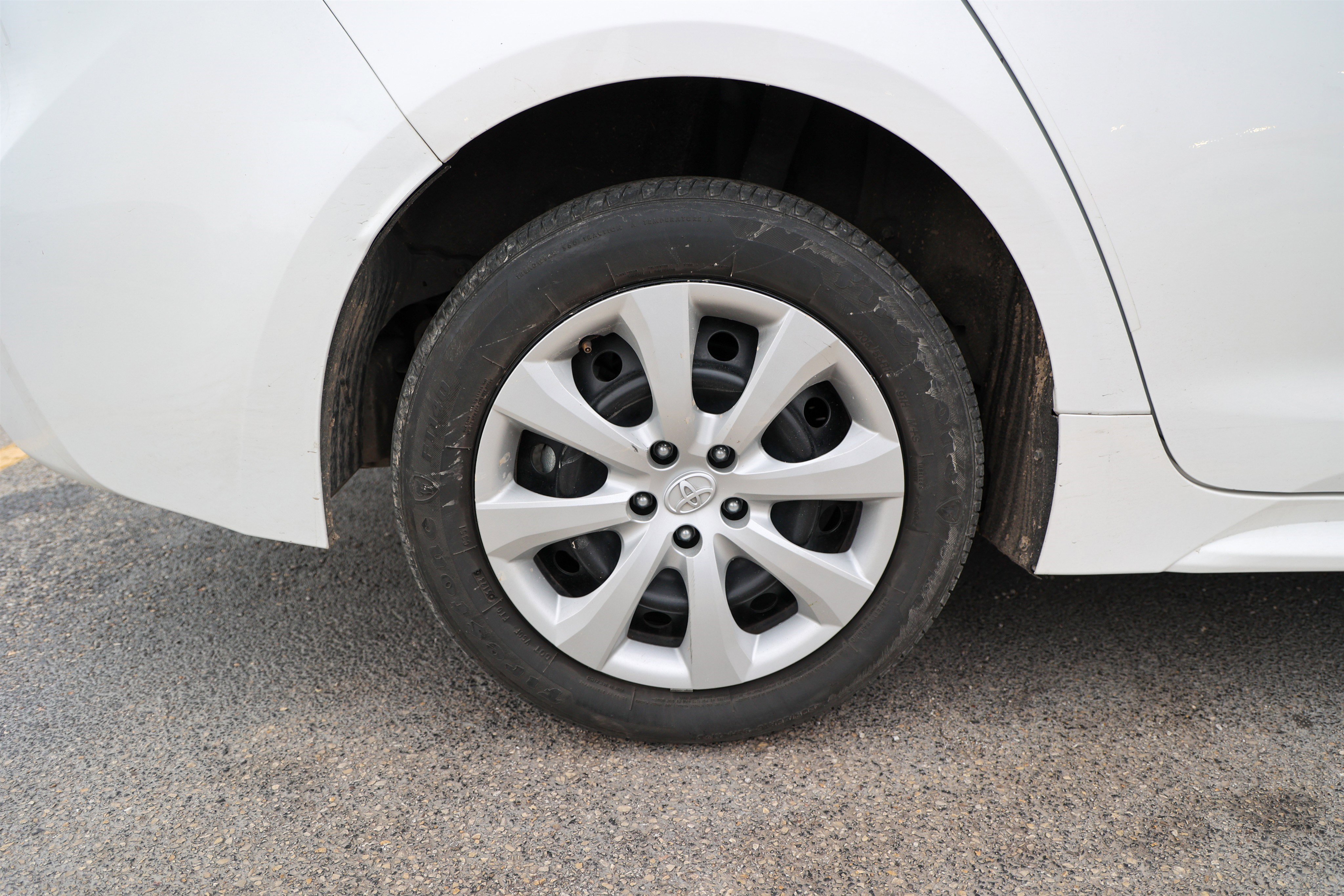 Certified 2024 Toyota Corolla LE FWD image 13