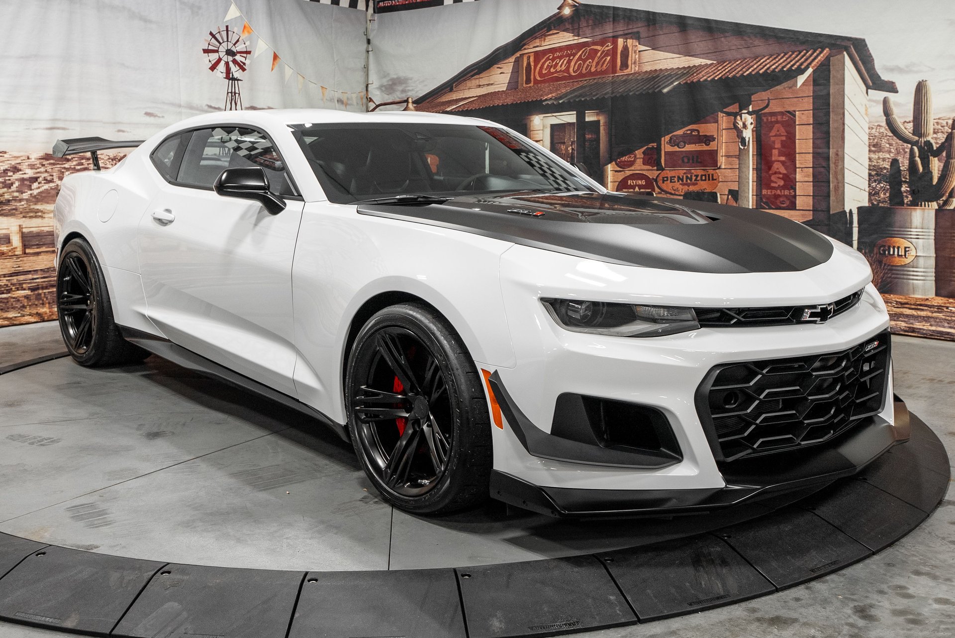 Used 2024 Chevrolet Camaro ZL1 RWD image 1