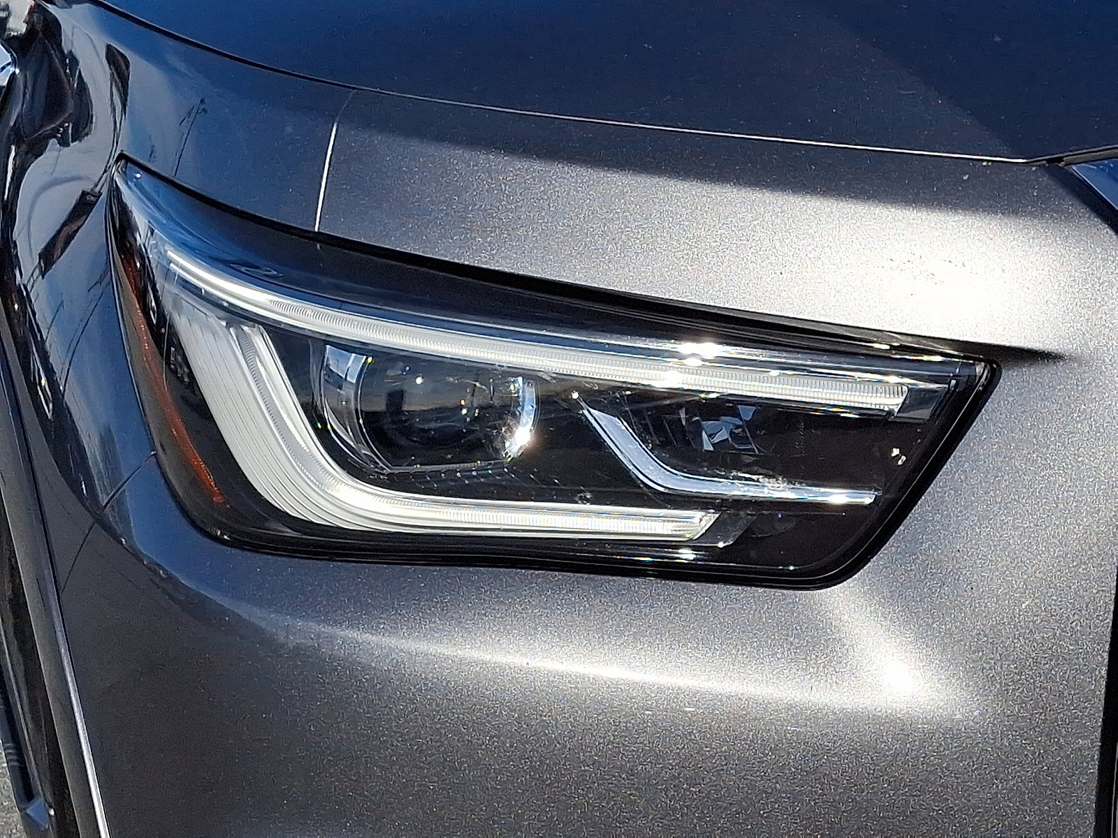 Used 2019 INFINITI QX80 Luxe image 9