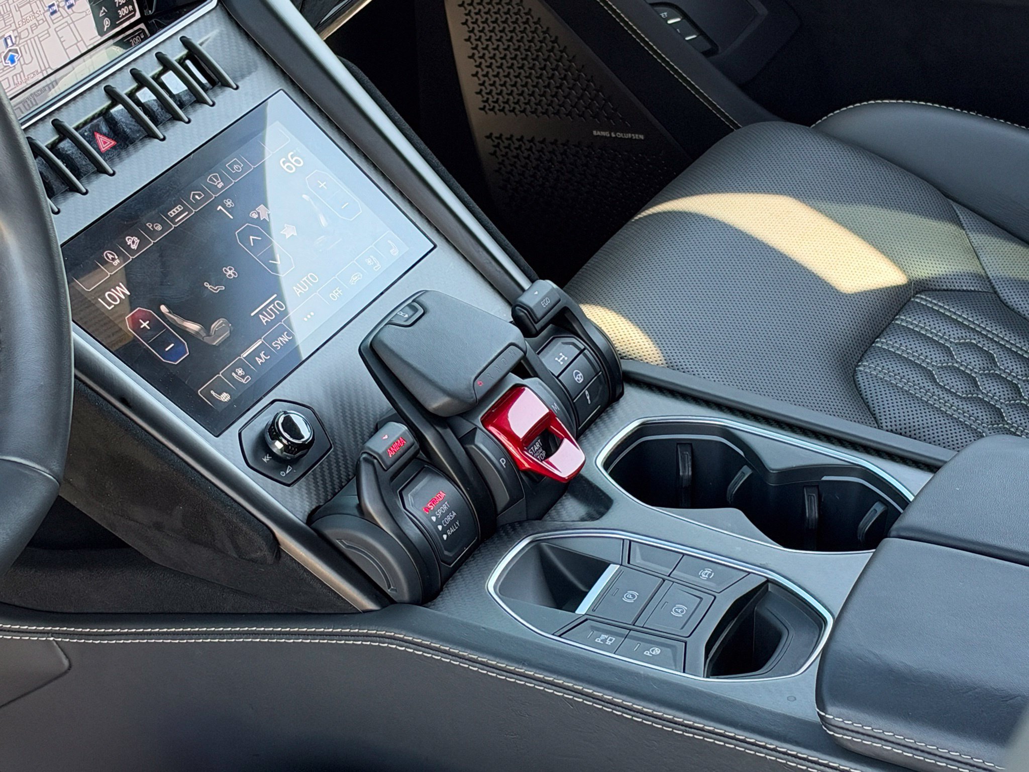Used 2023 Lamborghini Urus Performante AWD/4WD image 37