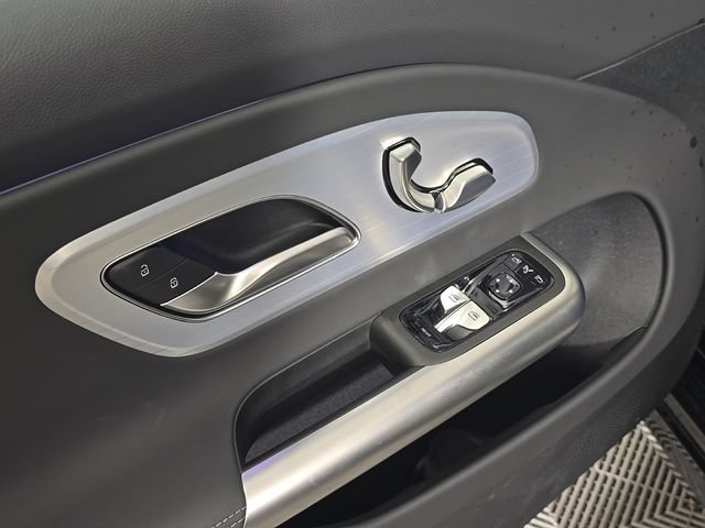 Used 2026 Mercedes-Benz CLA 350 w/ Winter Package image 16