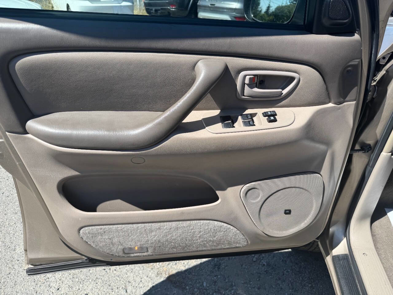 Used 2007 Toyota Sequoia SR5 image 21