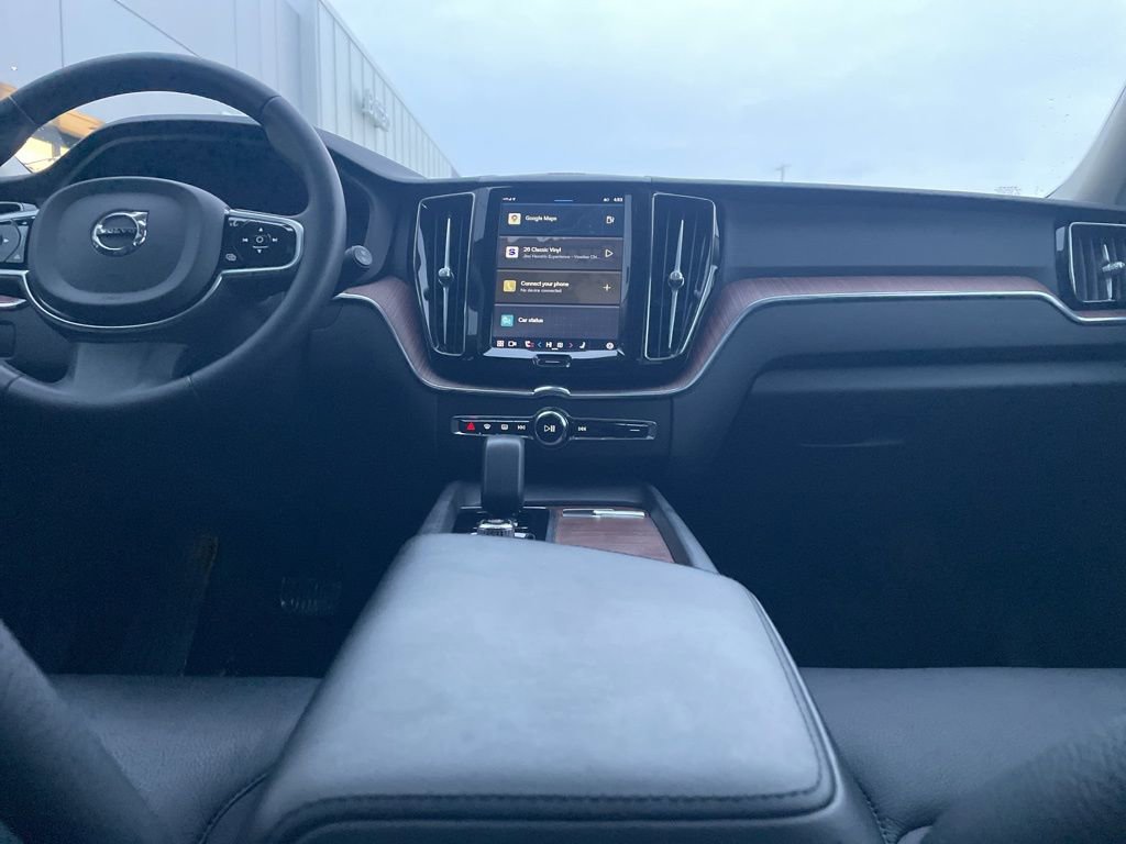 Certified 2023 Volvo XC60 B5 Plus w/ Climate Package image 23