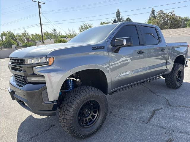 Used 2021 Chevrolet Silverado 1500 LT Trail Boss w/ LT Trail Boss Premium Package AWD/4WD image 2