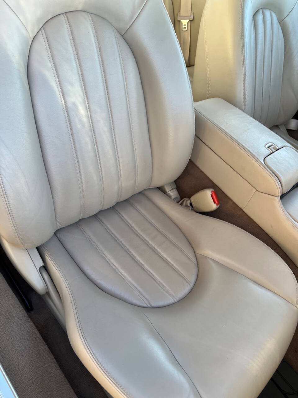 Used 2001 Jaguar XK8 Coupe RWD image 9