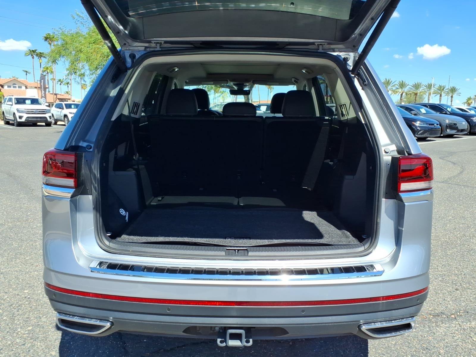 Certified 2026 Volkswagen Atlas SE w/ Panoramic Sunroof Package FWD image 17