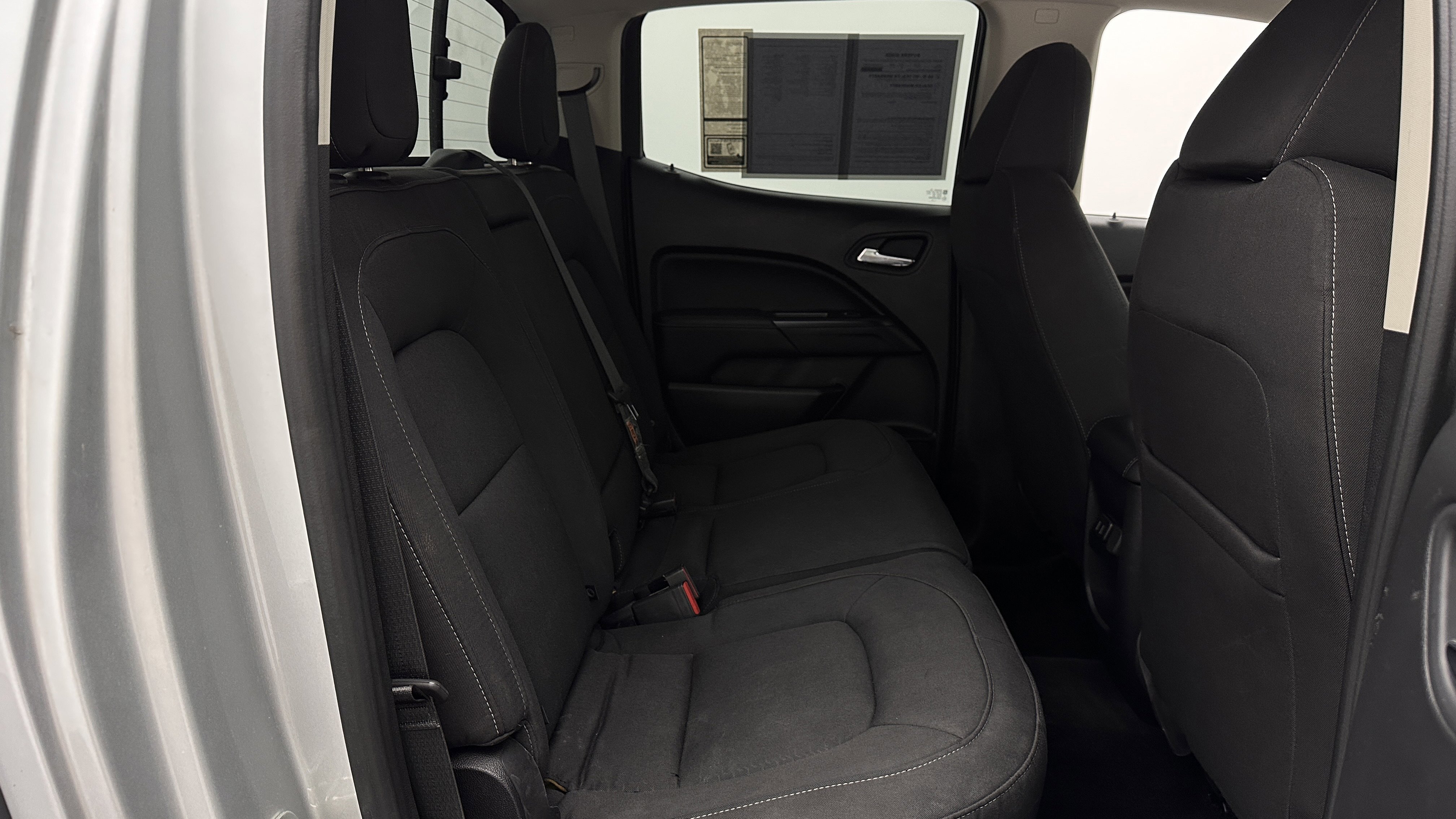 Used 2018 GMC Canyon SLE w/ SLE Convenience Package image 30