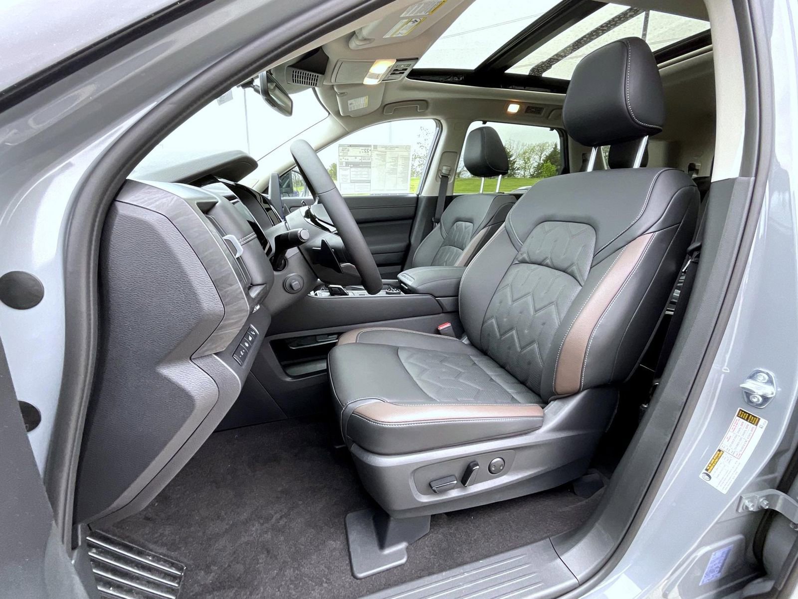 New 2026 Nissan Pathfinder Platinum AWD/4WD image 11
