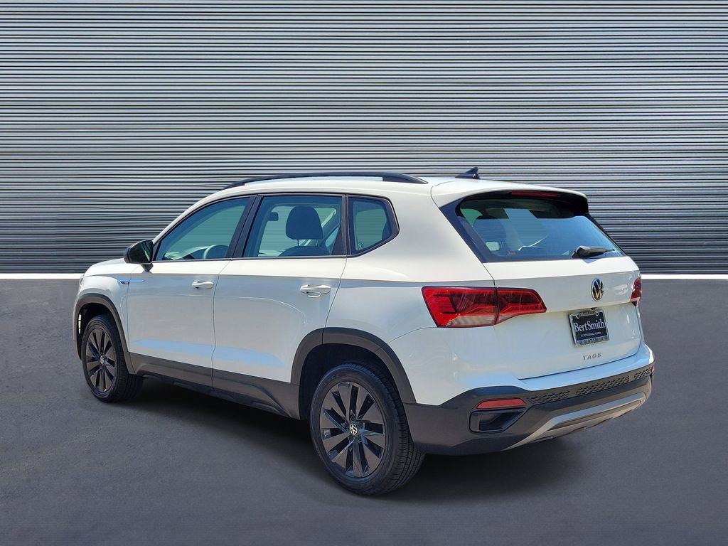 Used 2022 Volkswagen Taos S FWD image 4