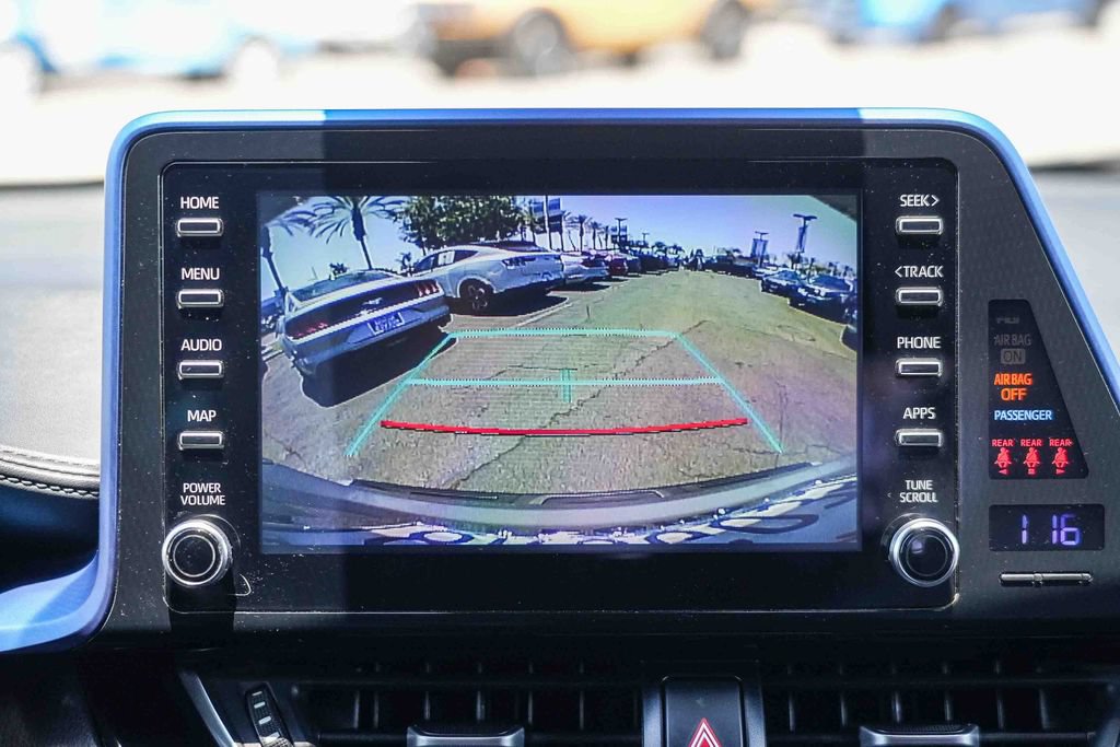 Used 2019 Toyota C-HR XLE FWD image 29