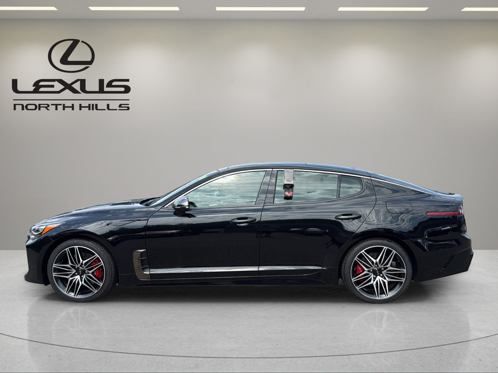 Used 2022 Kia Stinger GT2 AWD/4WD image 9