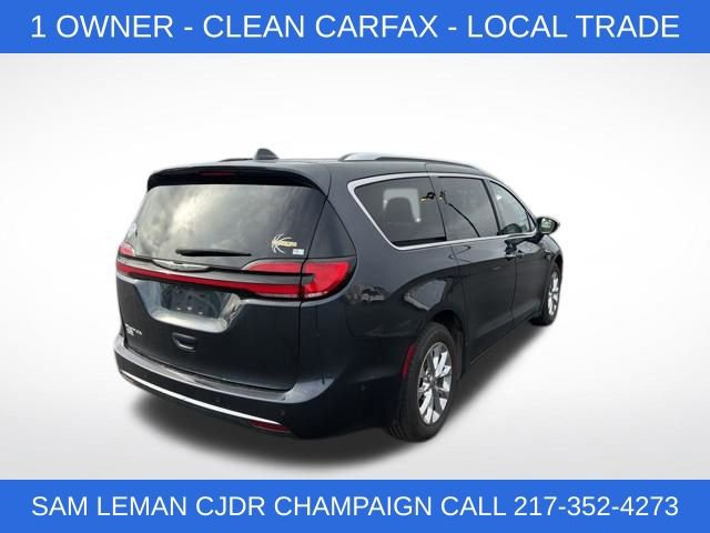 Used 2021 Chrysler Pacifica Touring-L w/ Uconnect Theater Family Group image 6