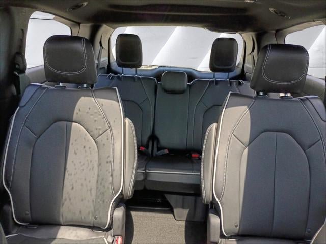 New 2027 Chrysler Pacifica Limited w/ S Appearance Package AWD/4WD image 31