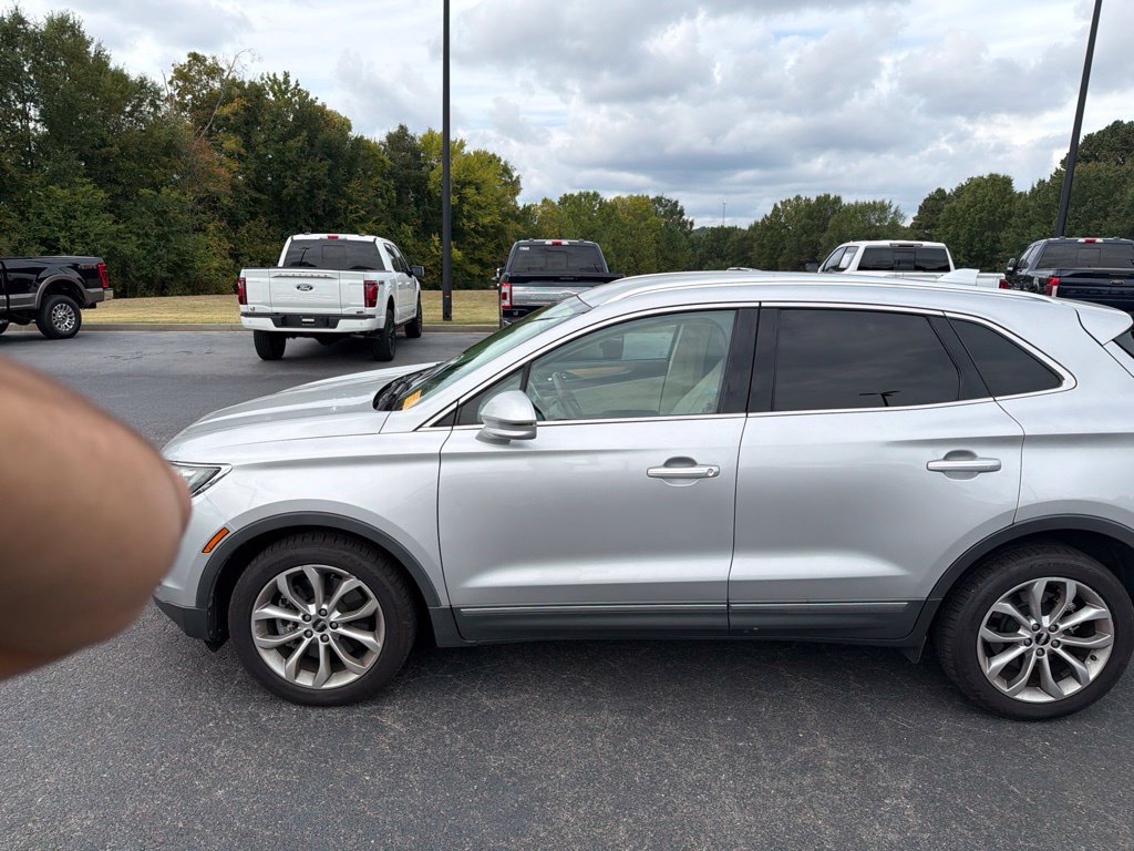 Used 2016 Lincoln MKC Select w/ Select Plus Package FWD image 27