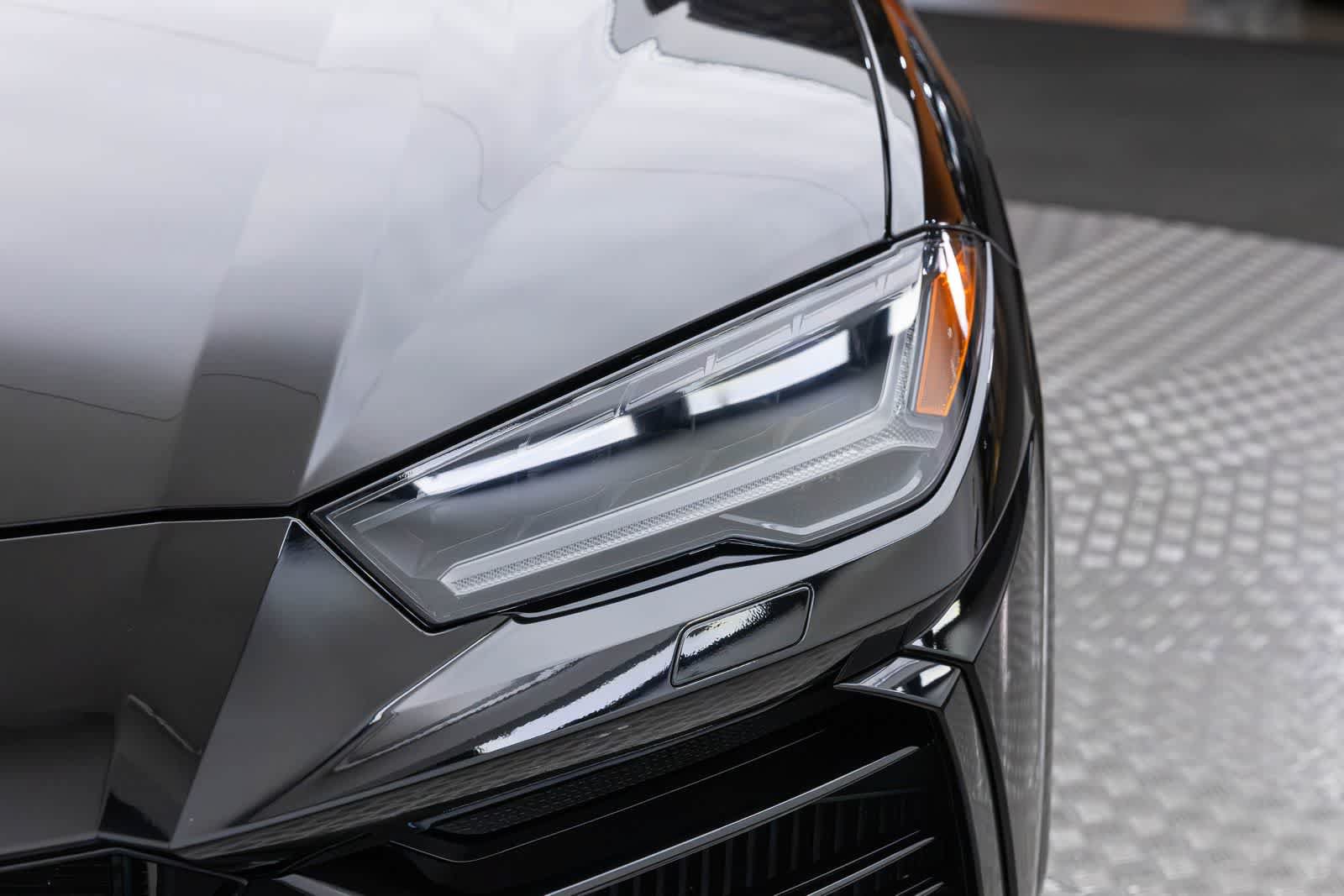Used 2022 Lamborghini Urus AWD/4WD image 61
