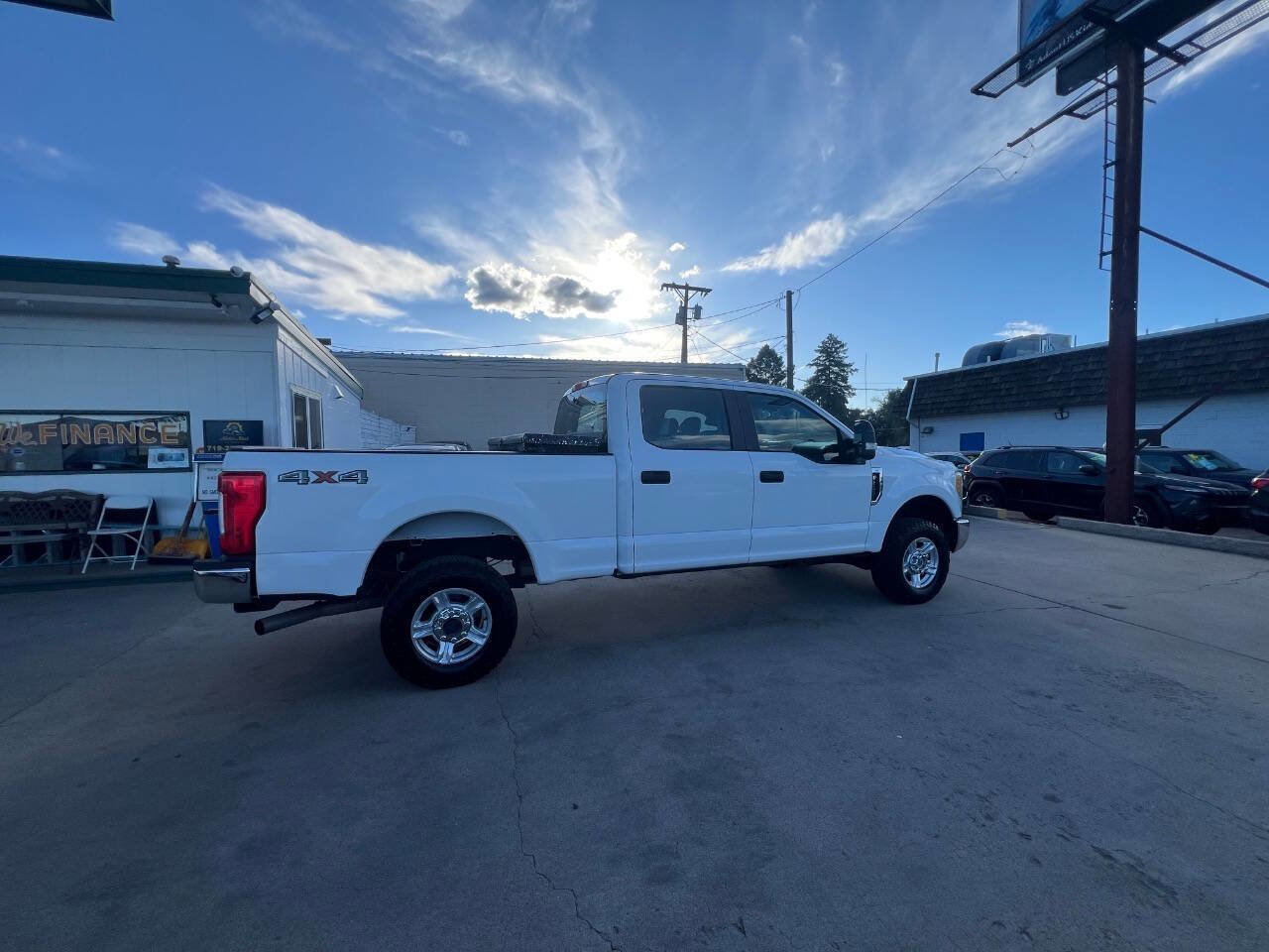 Used 2017 Ford F250 XL w/ Power Equipment Group AWD/4WD image 24