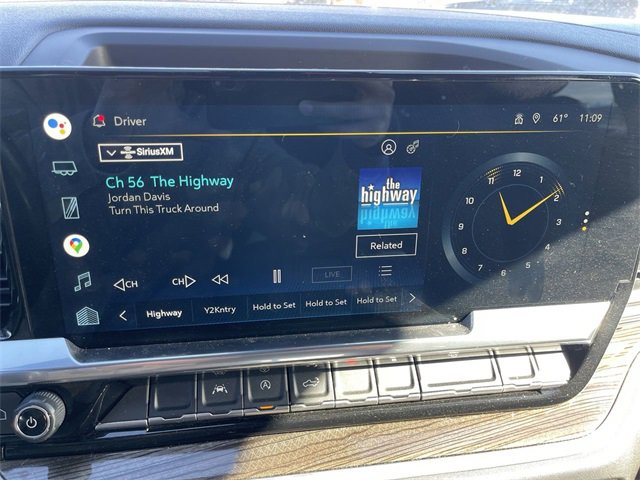 Used 2022 Chevrolet Silverado 1500 RST w/ Convenience Package II image 16