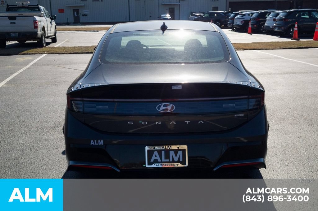 Used 2025 Hyundai Sonata SEL FWD image 6