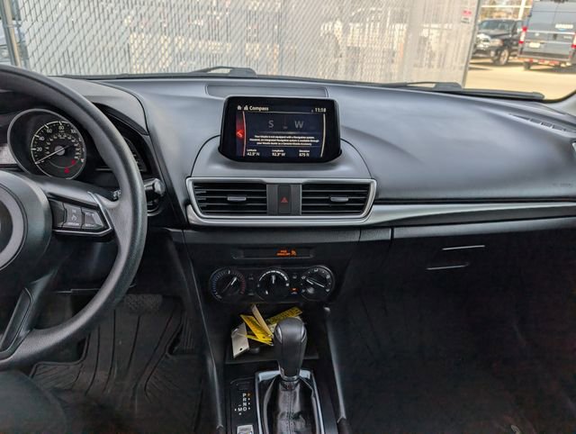 Used 2018 MAZDA MAZDA3 Sport image 3