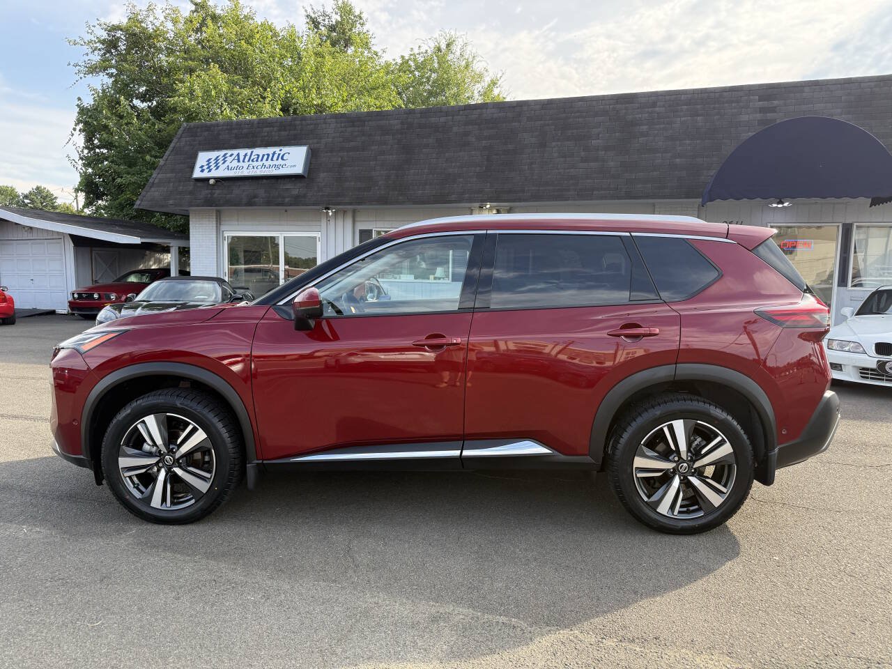 Used 2021 Nissan Rogue Platinum FWD image 5